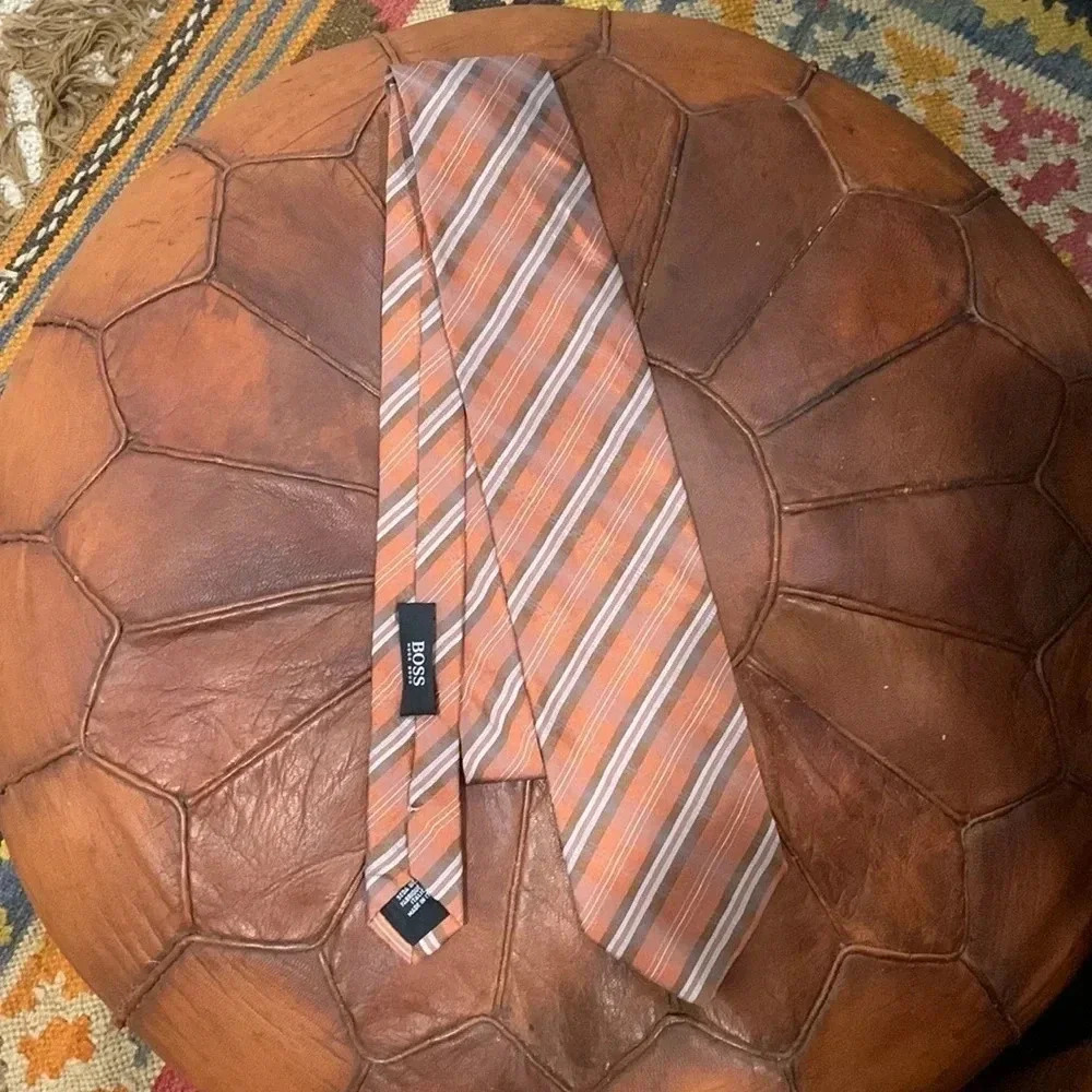 Hugo Boss silk Organza dress tie